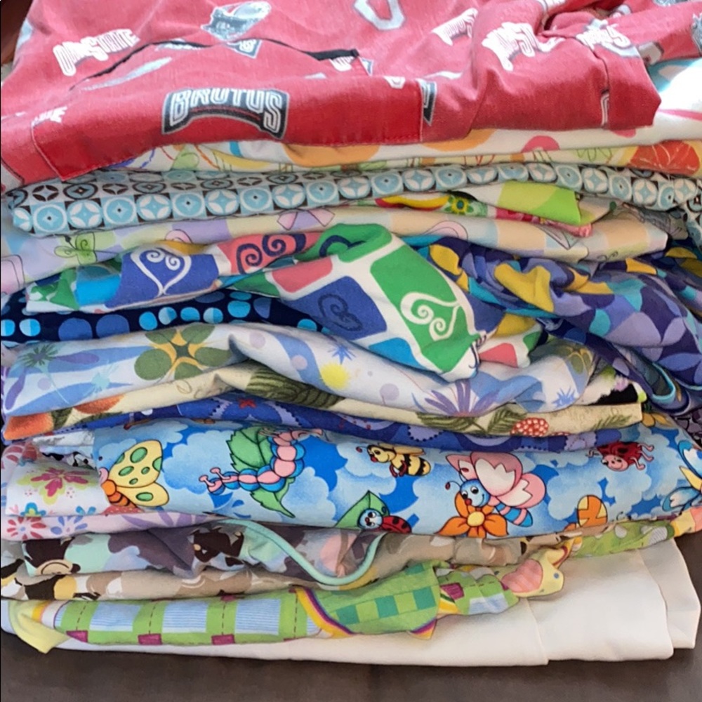 size small scrub tops
